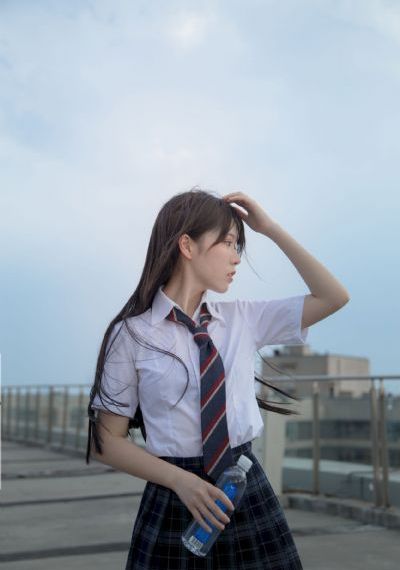 日本在线精品视频