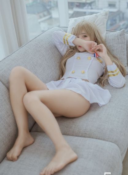 皇帝开亲生公主的花苞h动漫