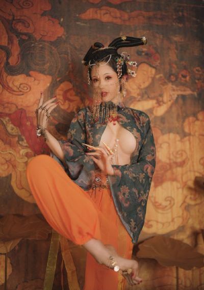 短剧皇后娘娘来打工免费完整版