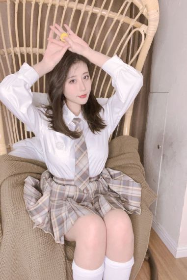 金秘书为何那样