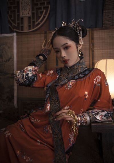 两腿之间
