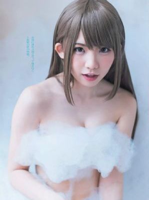 三人弄娇妻高潮3p